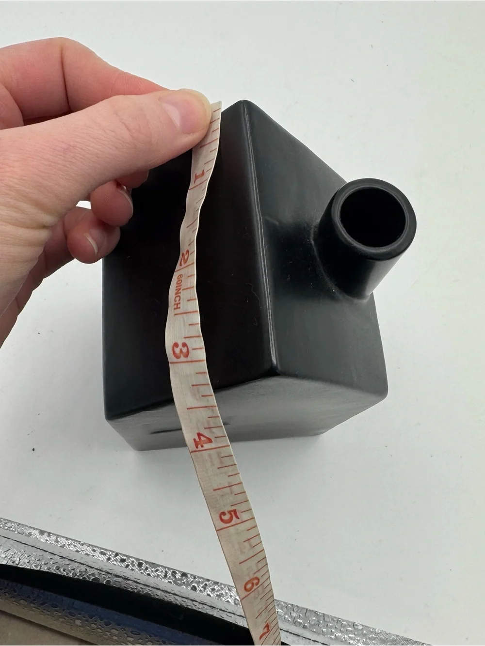 HEARTH & HAND MAGNOLIA‎ BLACK MATTE HOUSE SHAPED BUD VASE